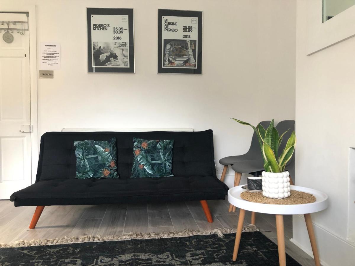 Bright Chiswick Apartment - Great Location Londra Esterno foto