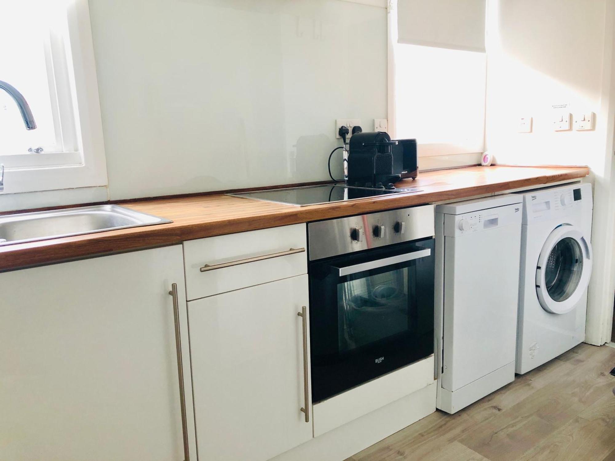 Bright Chiswick Apartment - Great Location Londra Esterno foto