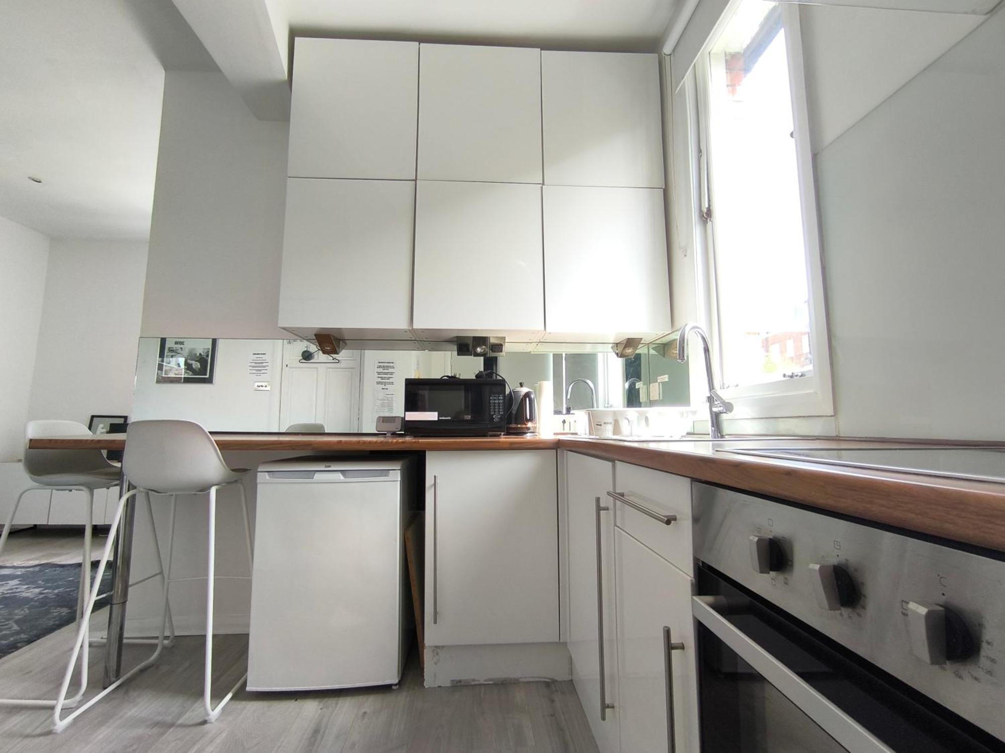 Bright Chiswick Apartment - Great Location Londra Esterno foto